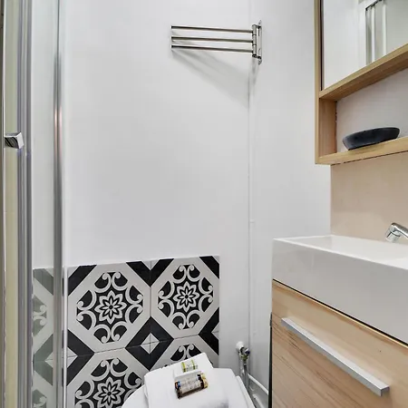 Comfortable - 1p - Porte-dauphine Paris